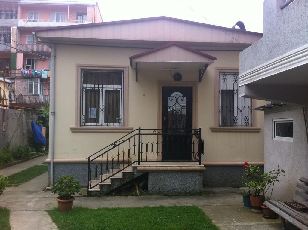 Guest House Kldiashvili バトゥーミ 部屋 写真