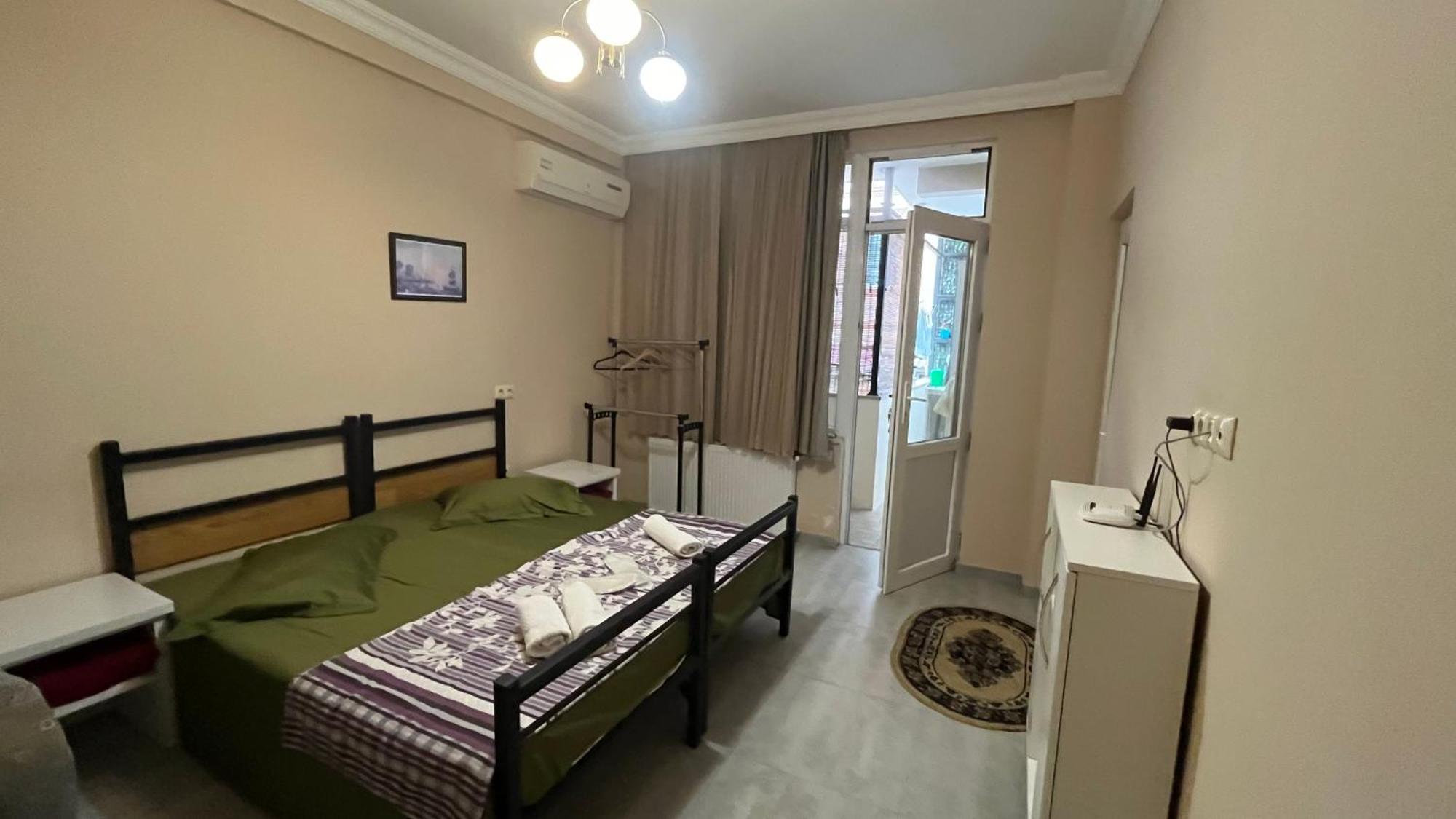 Guest House Kldiashvili バトゥーミ エクステリア 写真