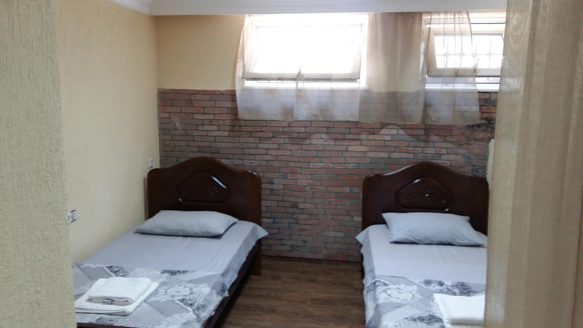 Guest House Kldiashvili バトゥーミ エクステリア 写真
